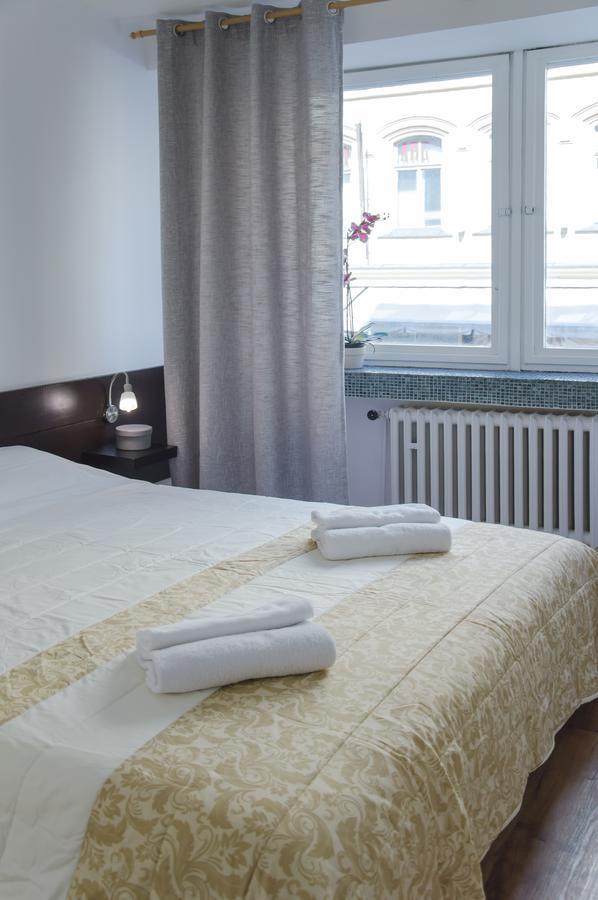 Modern Apartment Dlouha プラハ エクステリア 写真